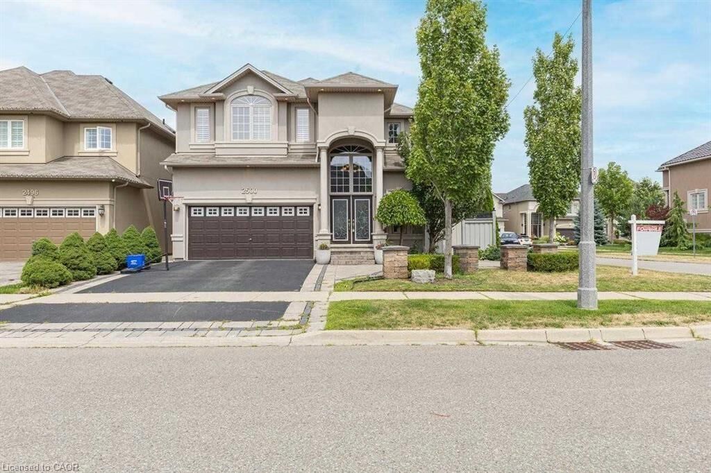 Property Photo:  2500 Millstone Drive  ON L6M 0H5 