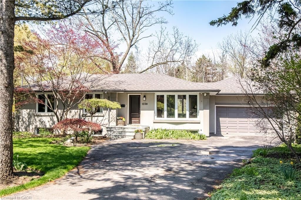 Property Photo:  1239 Baldwin Drive  ON L6J 2W4 