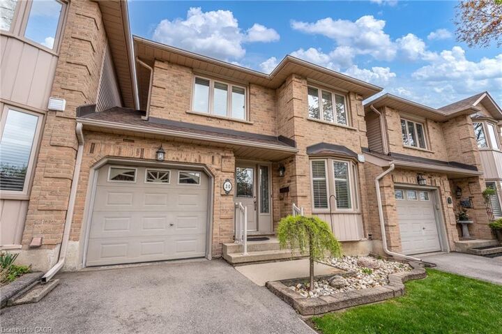 Property Photo:  800 Upper Paradise Road 30  ON L9C 7L2 