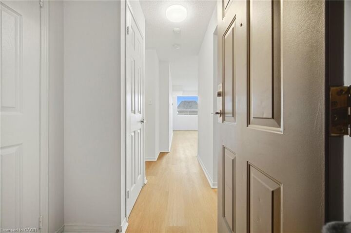 Property Photo:  32 Tannery Street 504  ON L5M 6T6 