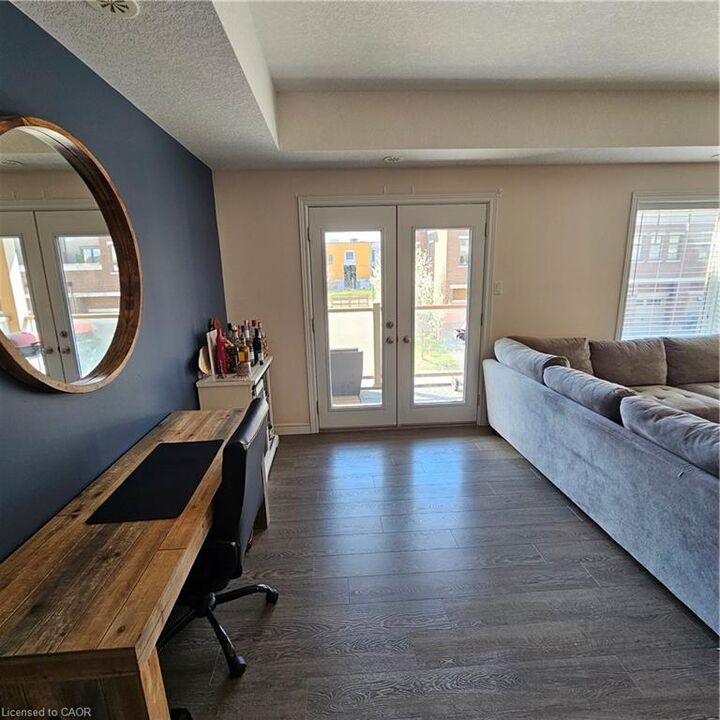 Property Photo:  70 Willowrun Drive E4  ON N2A 0J3 