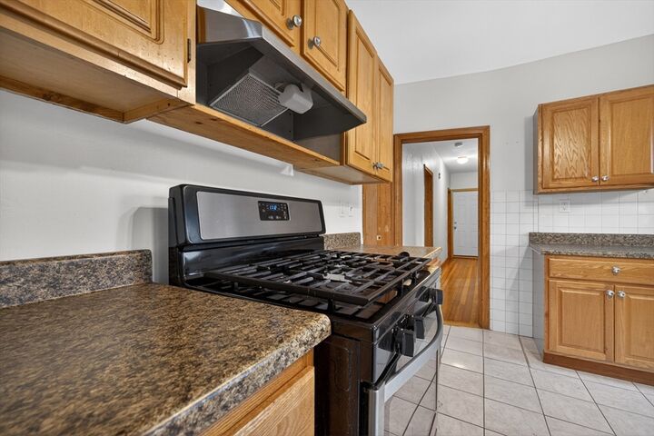 Property Photo:  81 Dakota St 3  MA 02124 