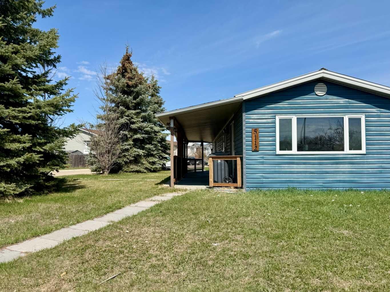 Property Photo:  5112 64 Avenue  AB T4J 1E2 