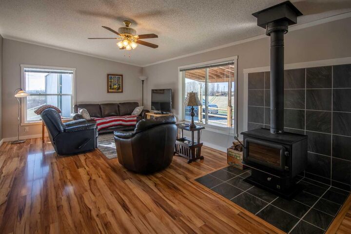 Property Photo:  20165 Township Road 292 Road  AB T0M 0S0 