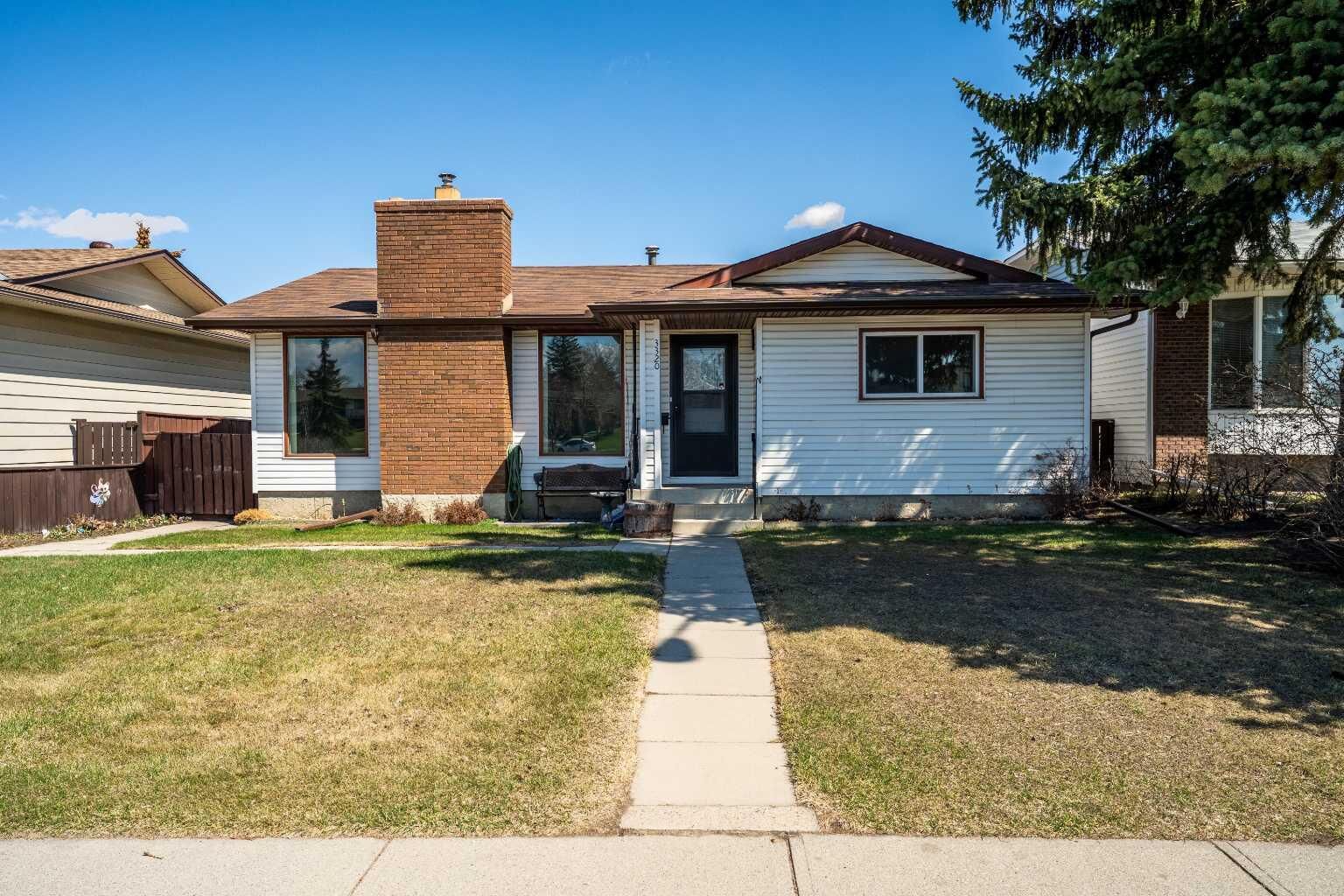 Property Photo:  3320 Temple Road NE  AB T1Y 3A9 