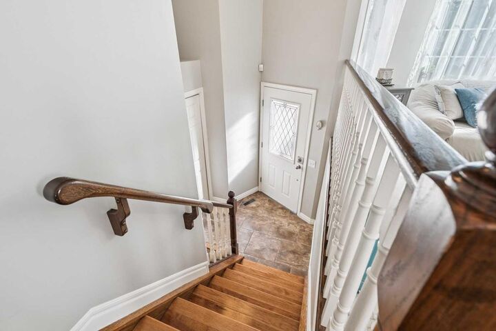 Property Photo:  65 Shawinigan Way SW  AB T2Y 2X3 