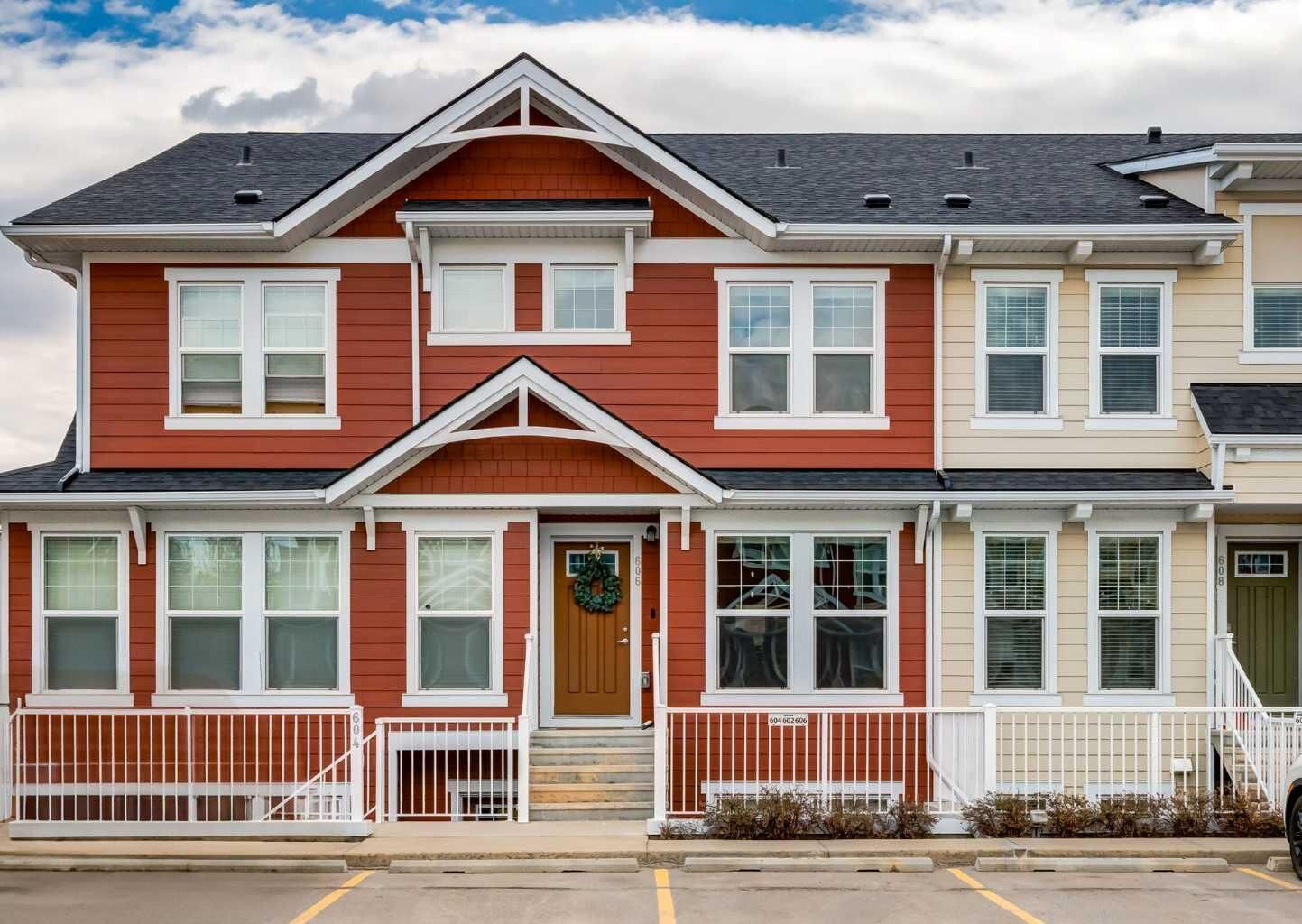 Property Photo:  606 Cranford Mews SE  AB T3M 2P1 