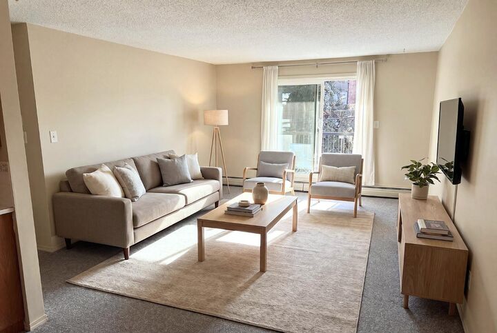 Property Photo:  617 56 Avenue SW 307  AB T2V 0G9 