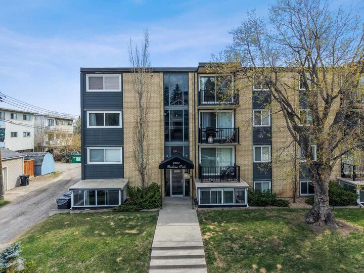 Property Photo:  2220 16A Street SW 301  AB T2T 4K2 