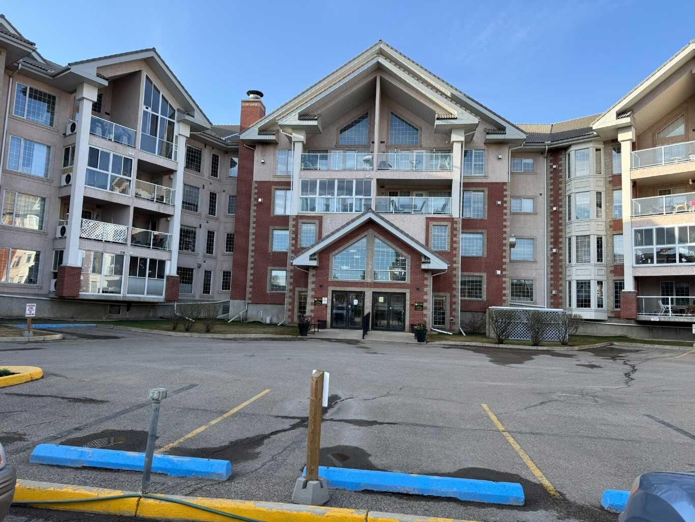 Property Photo:  4805 45 Street 414  AB T4N 7A9 