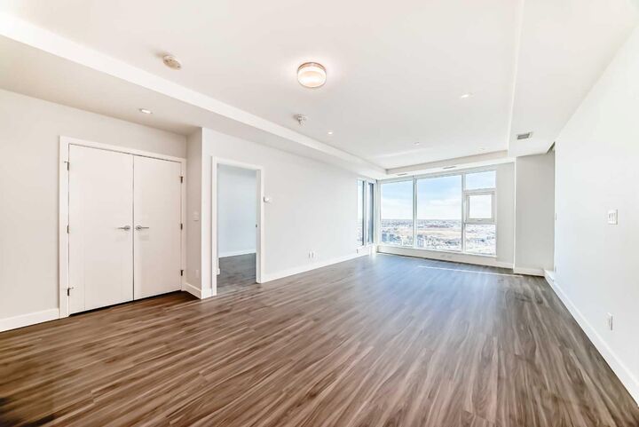 Property Photo:  530 3 Street SE 3705  AB T2G 2L8 