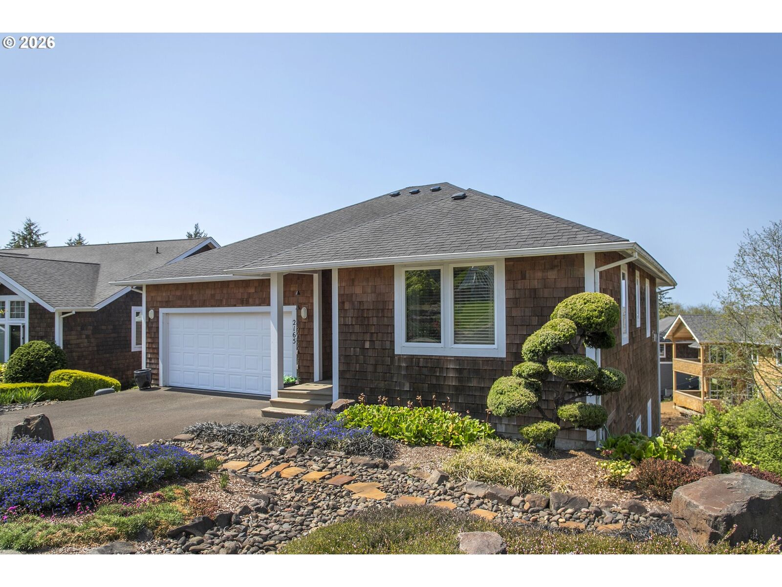 Property Photo:  2165 Skyline Dr  OR 97138 