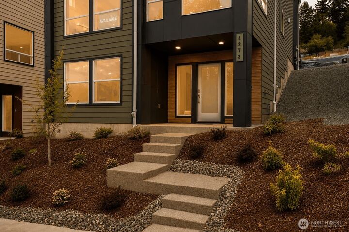 Property Photo:  4273  Aberdeen Way NE  WA 98056 