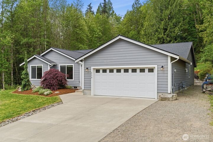 Property Photo:  5170  Independence Place SW  WA 98367 