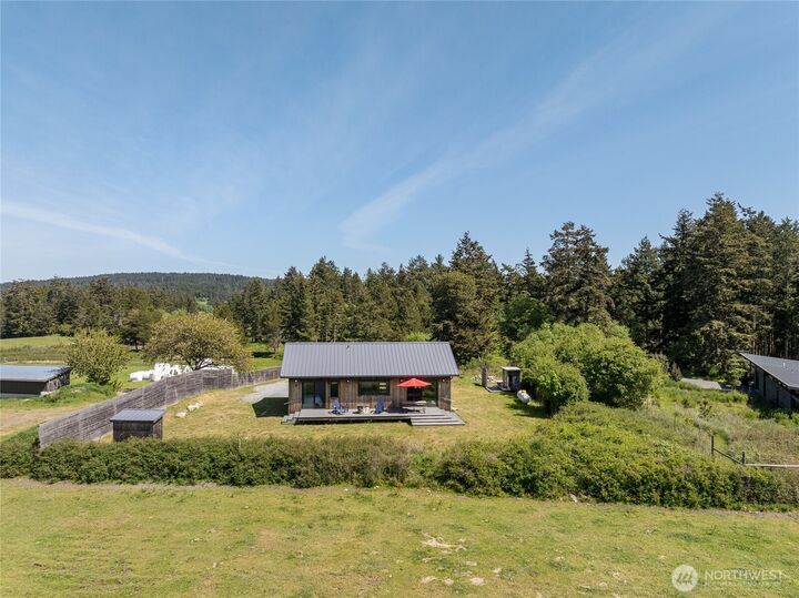 Property Photo:  124  Donna'S Lane  WA 98261 