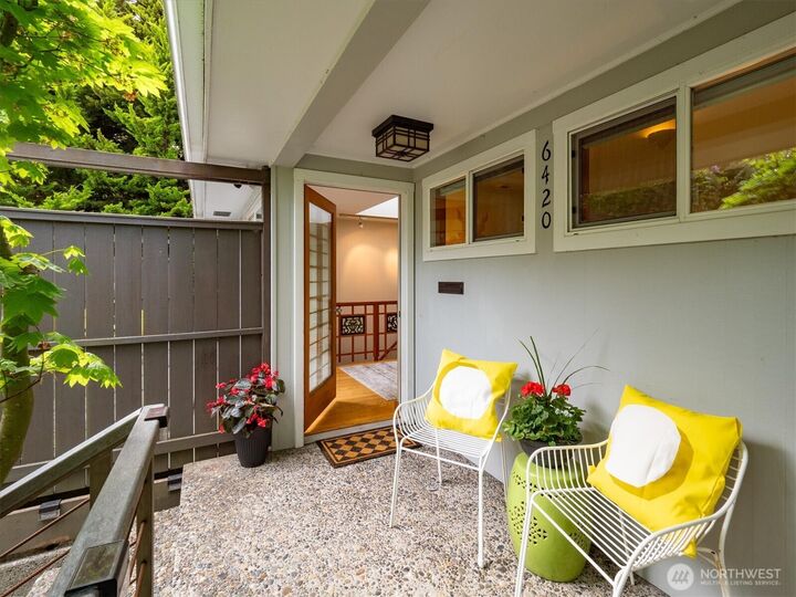 Property Photo:  6420 NE 60th Street  WA 98115 
