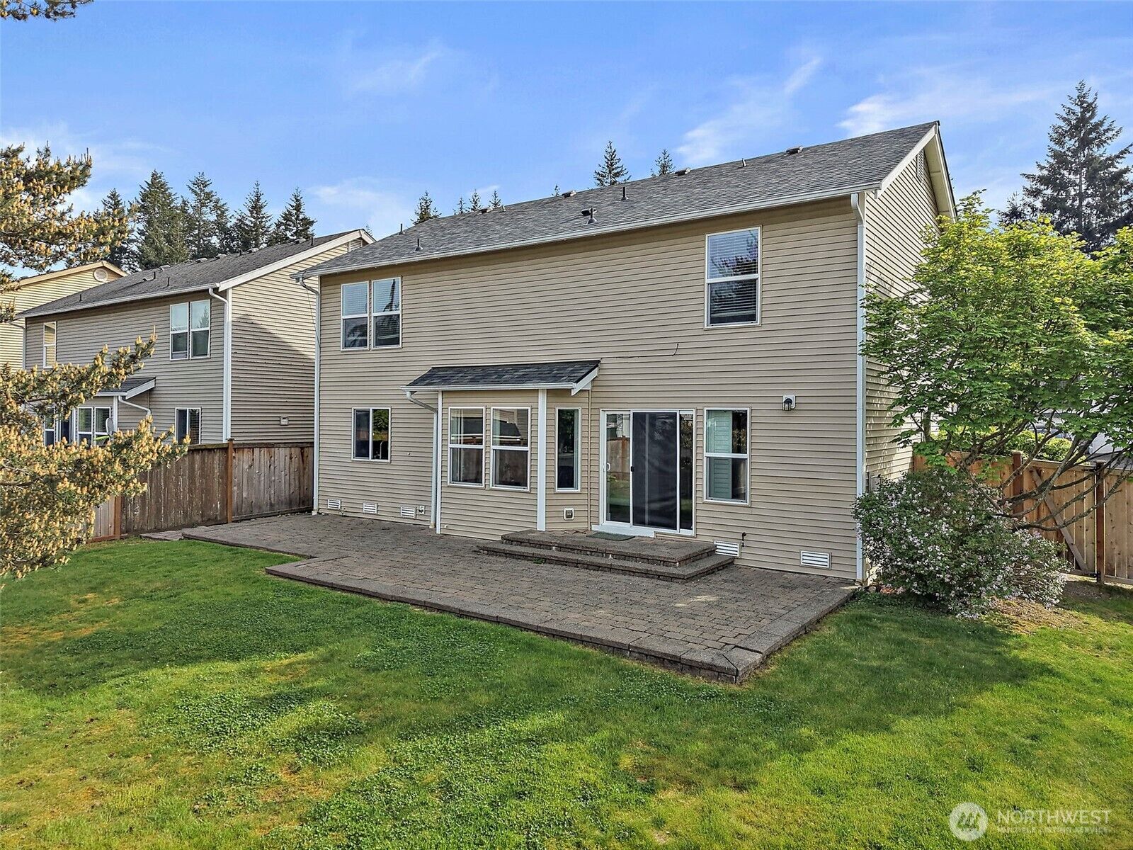Property Photo:  24216  237th Way SE  WA 98038 