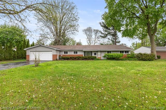 Property Photo:  7271 Cottonwood Knoll  MI 48322 