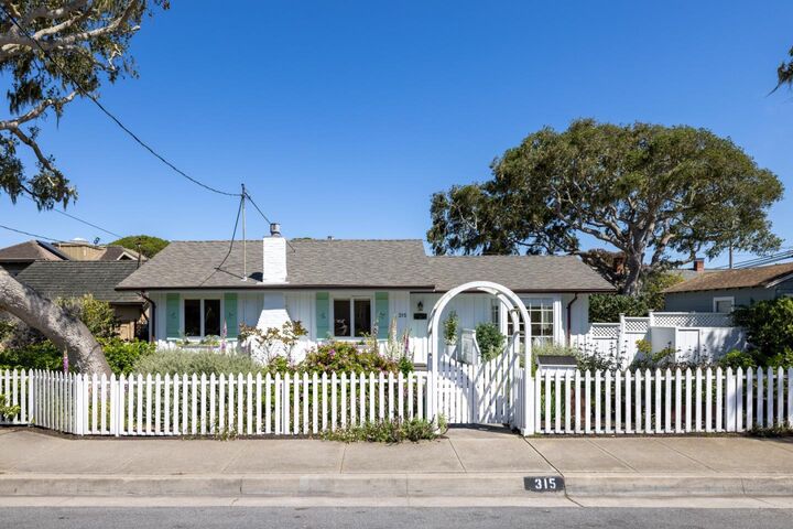 Property Photo:  315 Willow Street  CA 93950 