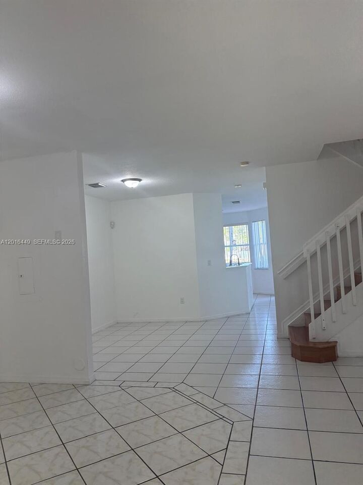 Property Photo:  8525 SW 165th Pl 8525  FL 33193 