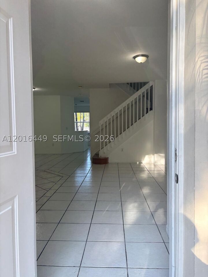 Property Photo:  8525 SW 165th Pl 8525  FL 33193 