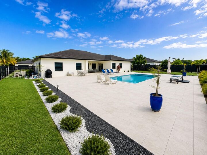 Property Photo: 21480 SW 132nd Ct FL 33177