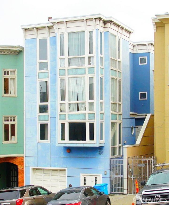 Property Photo:  2928-2932 Larkin Street  CA 94109 