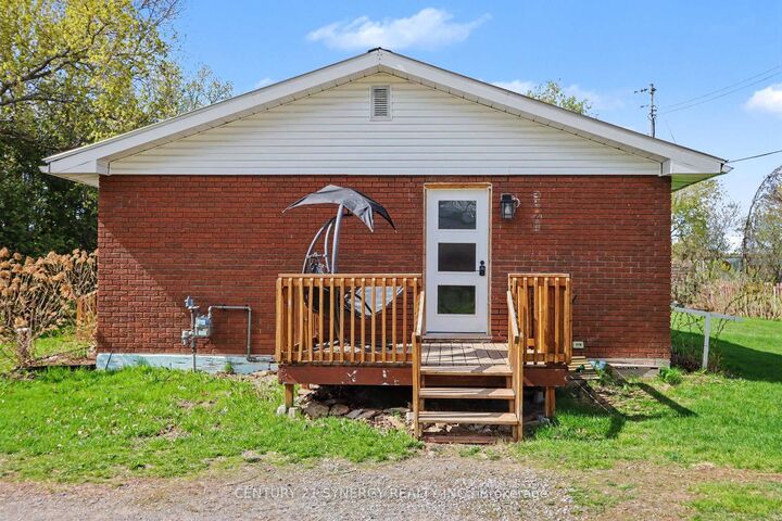 Property Photo:  130 Saumure Circle  ON K7A 4S4 