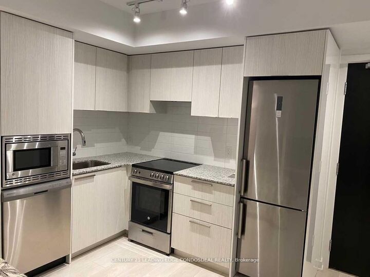 Property Photo:  18 Maitland Terrace 1104  ON M4Y 0H2 