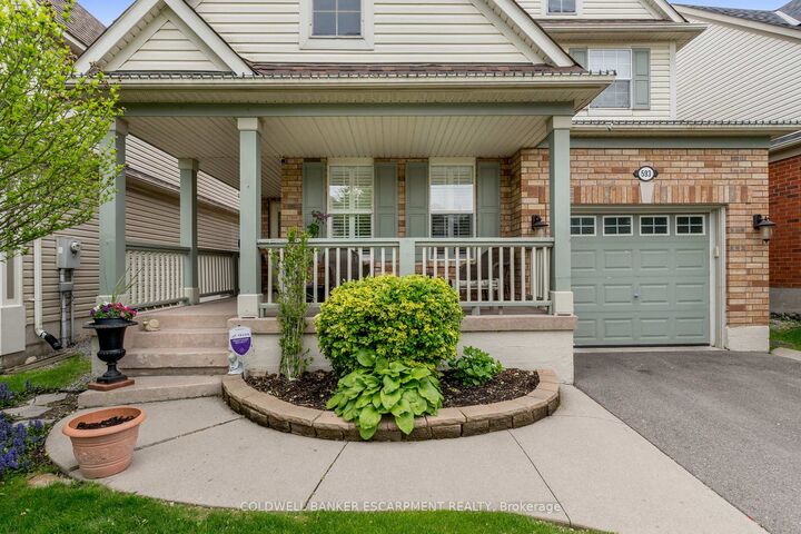 Property Photo:  593 Caverhill Crescent  ON L9T 5K1 
