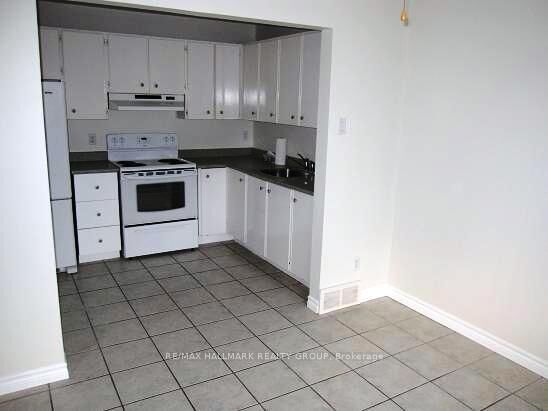 Property Photo:  1817 Meadowbrook Road 111  ON K1B 4W6 