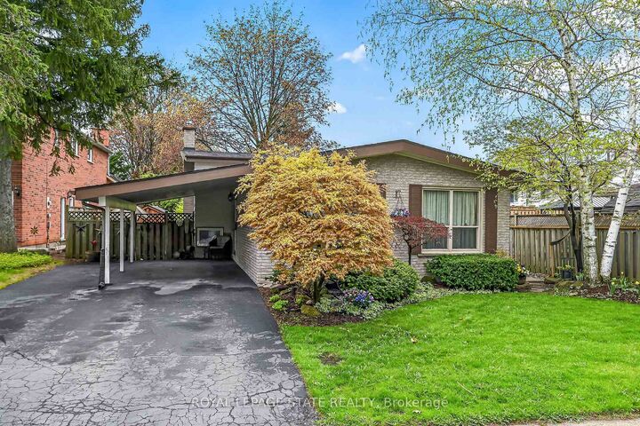 Property Photo: 582 Woodview Road ON L7N 3A1