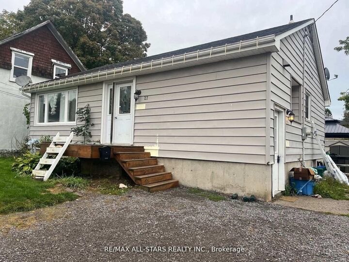 Property Photo: 27 Margaret Street ON L1A 1Y4