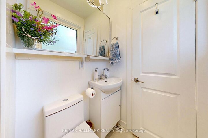 96 Searle Avenue — photo 1