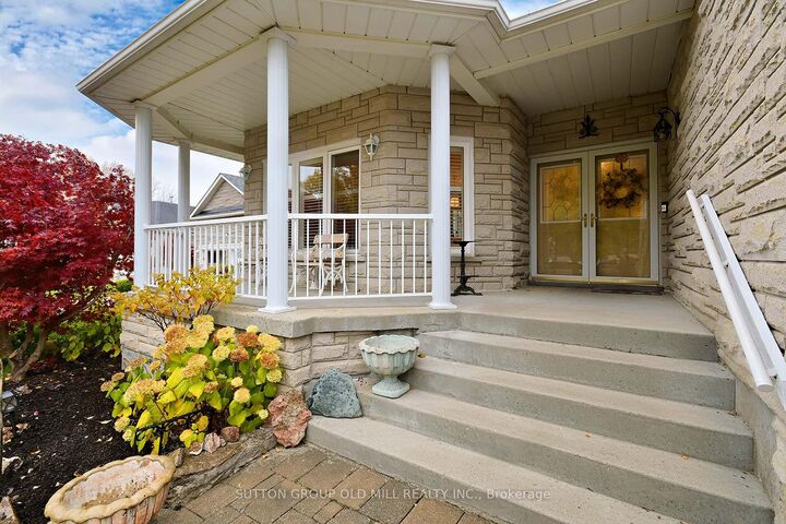Property Photo: 128 Carmela Avenue ON L4E 2V6