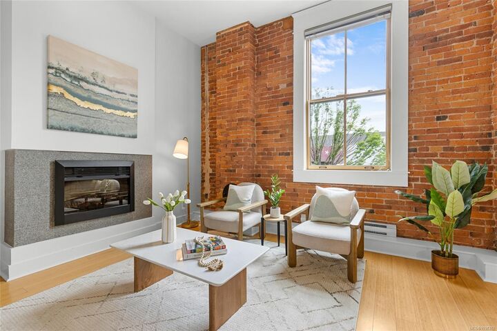 Property Photo:  610 Johnson St 203  BC V8W 1M4 
