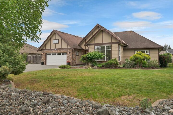 Property Photo:  2185 Forest Grove Dr  BC V9W 6H9 