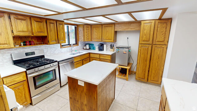 Property Photo:  1766 W 4575 S  UT 84067 