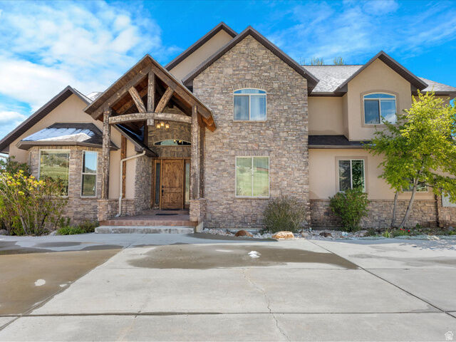 Property Photo:  865 W Westlake Dr 4  UT 84028 