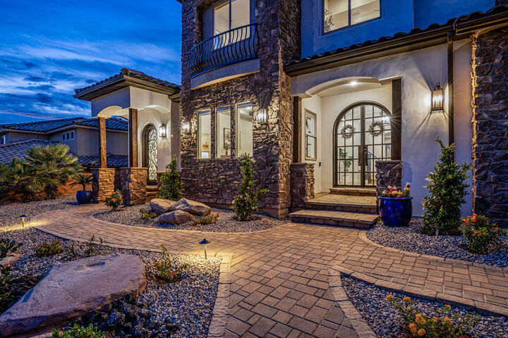 Property Photo:  2817 E Amaranth Dr  UT 84770 