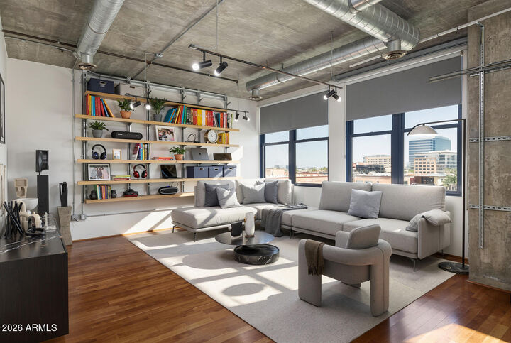 Property Photo: 21 E 6th Street 518 AZ 85281