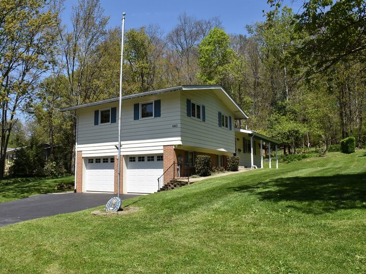 Property Photo:  660 Ellis Avenue  PA 16335 
