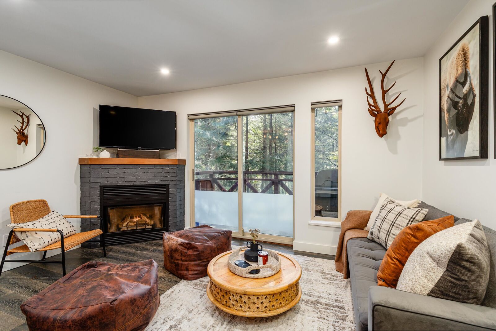 Property Photo:  3070 Hillcrest Drive 113  BC V8E 0V1 