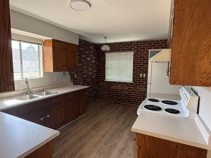 Property Photo: 3466 E 2nd Avenue BC V5M 1G6
