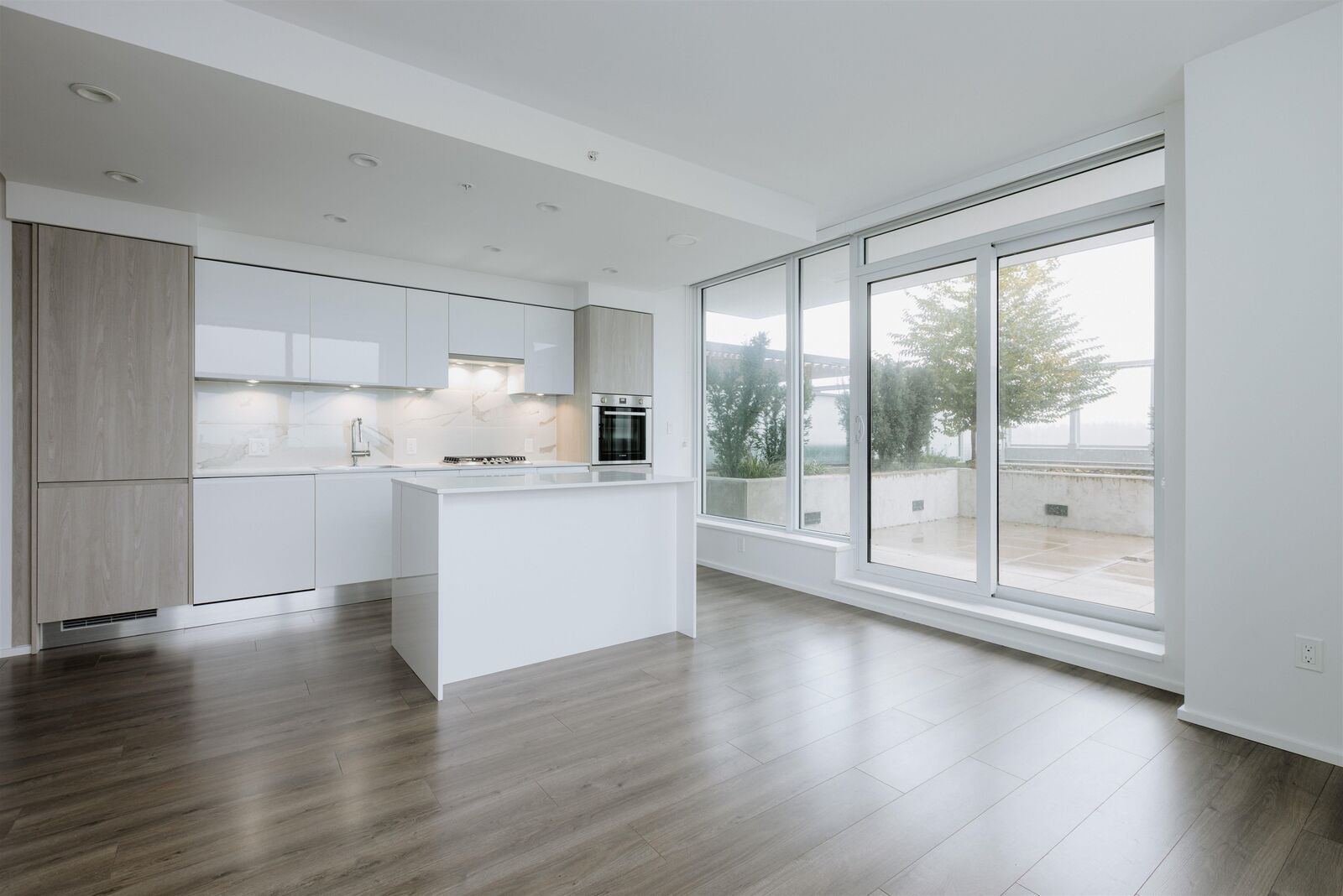 Property Photo:  3888 Evergreen Place 3203  BC V3J 0M3 