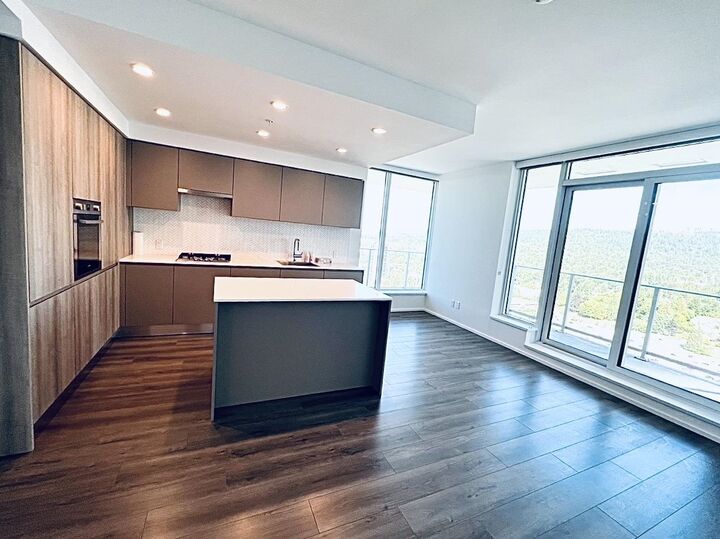 Property Photo: 3833 Evergreen Place 2510 BC V3J 0M2