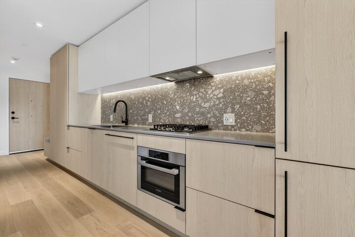Property Photo:  2471 St. George Street 504  BC V5T 0L8 