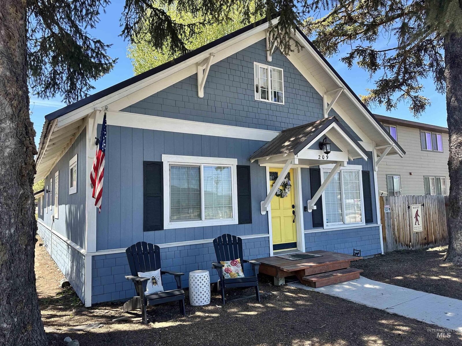 Property Photo:  209 S Front St.  ID 83611 