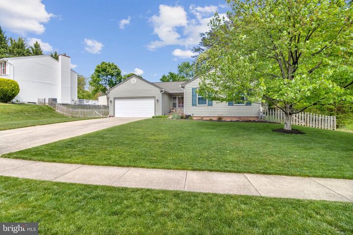 Property Photo: 6615 Crayford Street VA 22015