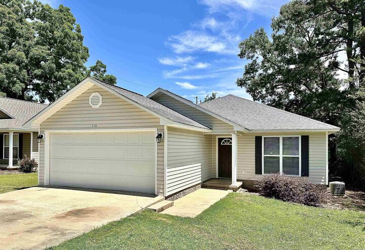 Property Photo:  710 N Main  AR 72150 